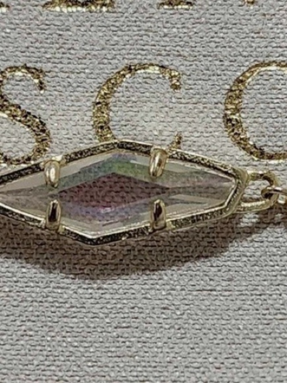 Kendra Scott Debra Necklace to choker Gold with iridescent stones - Picture 5 of 13